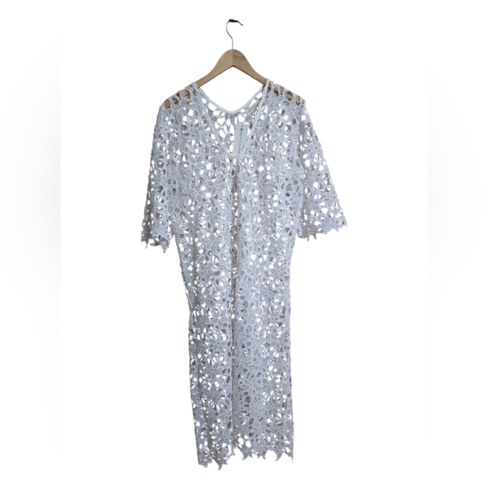 Chic White Crochet Beach Cover-Up - Picture 5 of 7